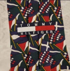 Vintage VTG Tommy Hilfiger logo flag neck tie